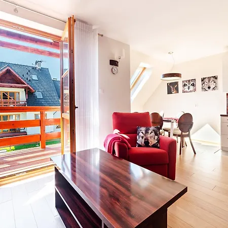 Everysky - Komuny Paryskiej شقة كارباش