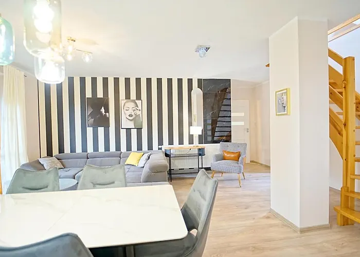 Apartment Everysky - Komuny Paryskiej *