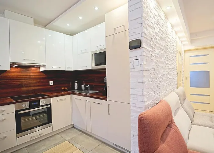 Apartment Everysky - Komuny Paryskiej *