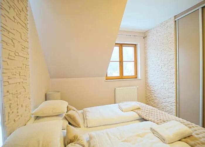 Apartment Everysky - Komuny Paryskiej *