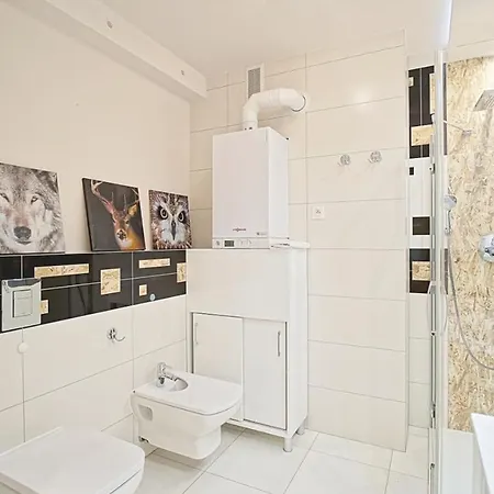 Everysky - Komuny Paryskiej * Karpacz