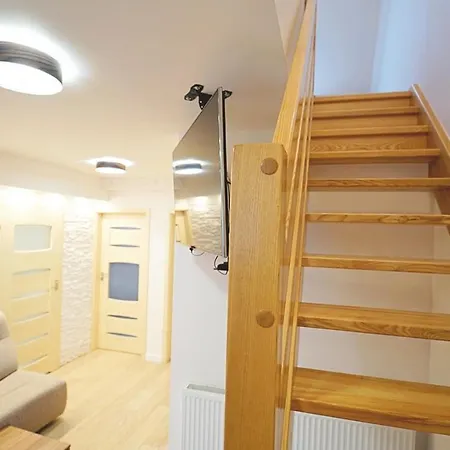Everysky - Komuny Paryskiej Apartman