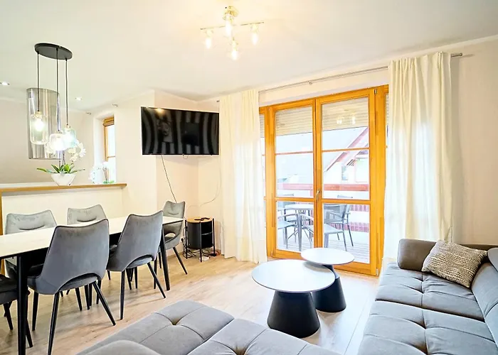 Everysky - Komuny Paryskiej * 카르파츠